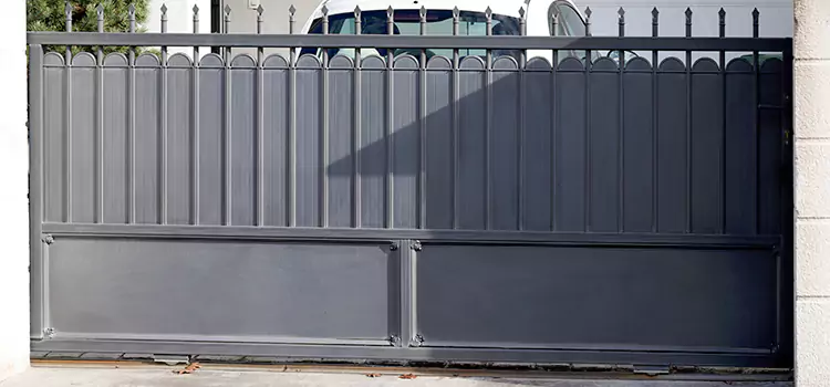 Metal Driveway Gate Installation Lorette